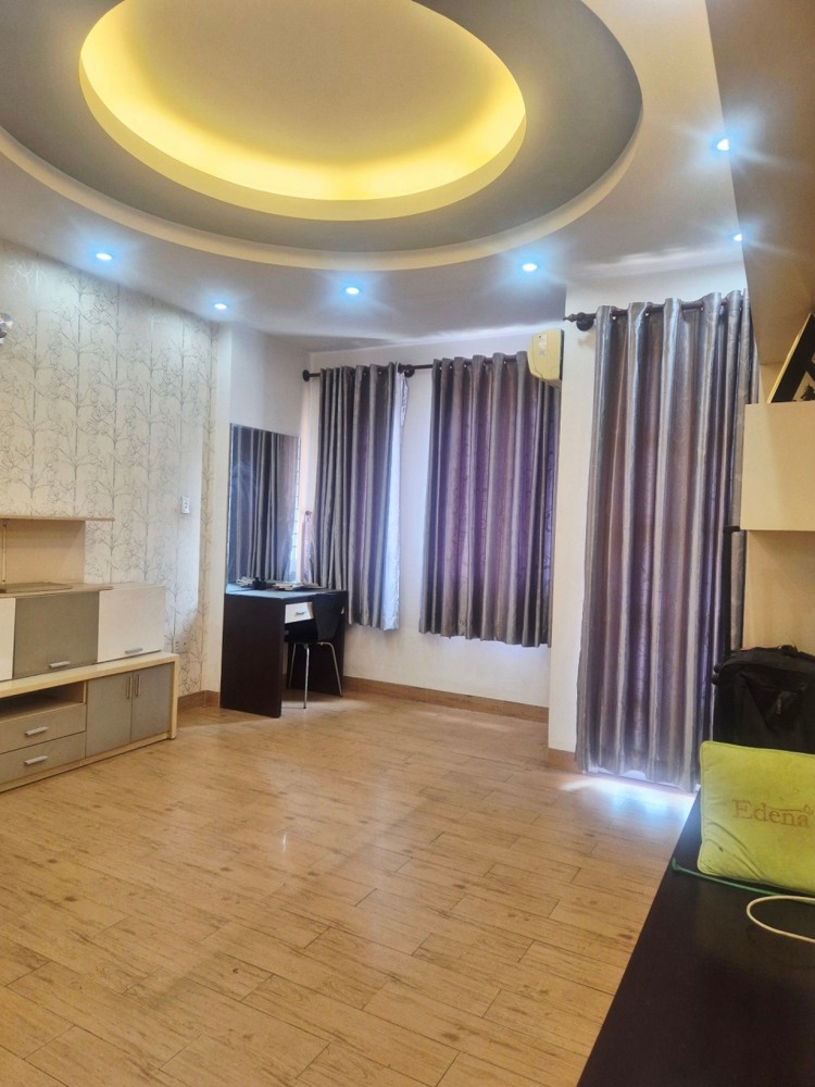 H2792* Mt 4 Tầng Gần Chợ Hạnh Thông Tây, 10.X Tỷ