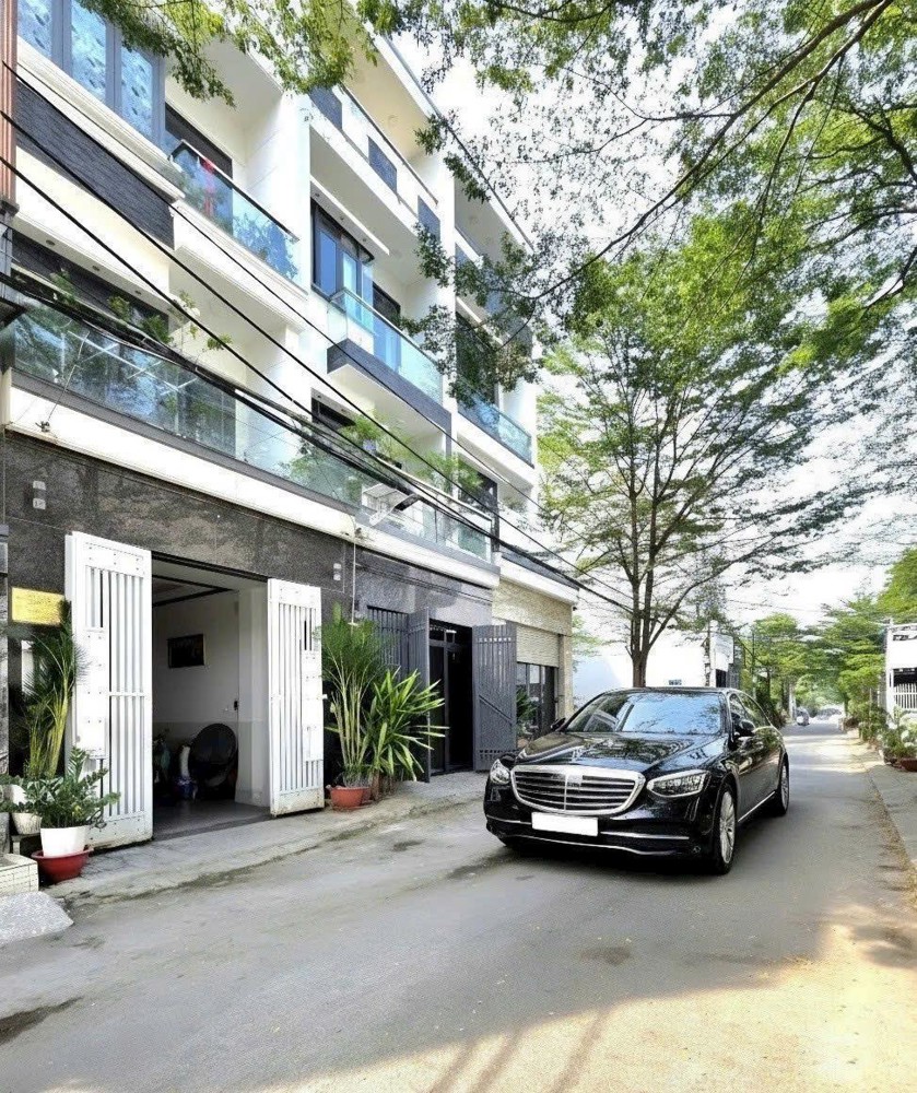 Khu Cán Bộ Ở, Ngay Đào Tông Nguyên, Xe Hơi Trong Nhà, 6.85 Tỷ