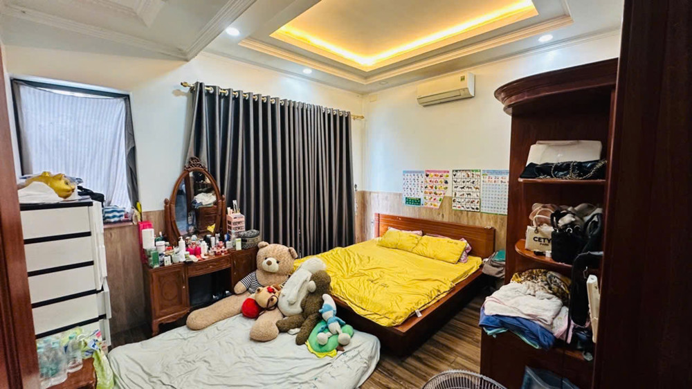 Nhà Phố Cao Cấp Trung Mỹ Tây 17, Quận 12 - Ngang Gần 8M, 6Pn, Sân Đậu 2 Ô Tô, Chỉ 13,8 Tỷ