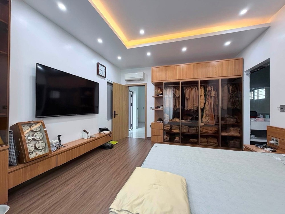 Bán Biệt Thự Sân Vườn - 2 Mặt Ngõ - 3 Ô Tô Tránh - Đẳng Cấp An Cư
