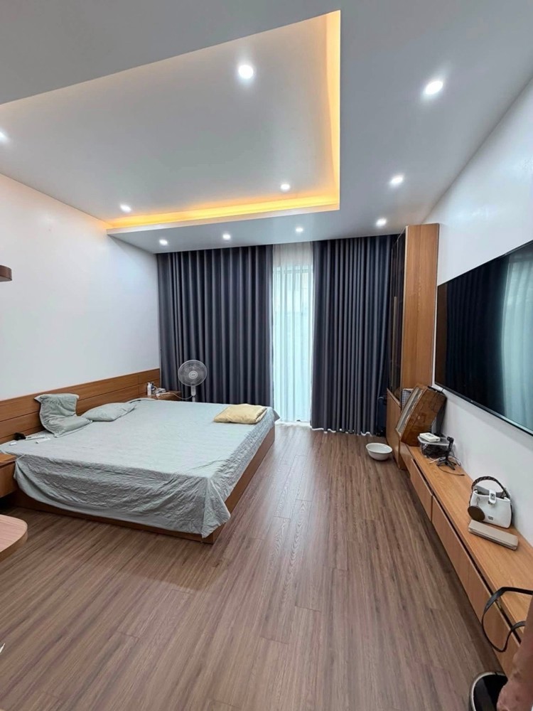 Bán Biệt Thự Sân Vườn - 2 Mặt Ngõ - 3 Ô Tô Tránh - Đẳng Cấp An Cư