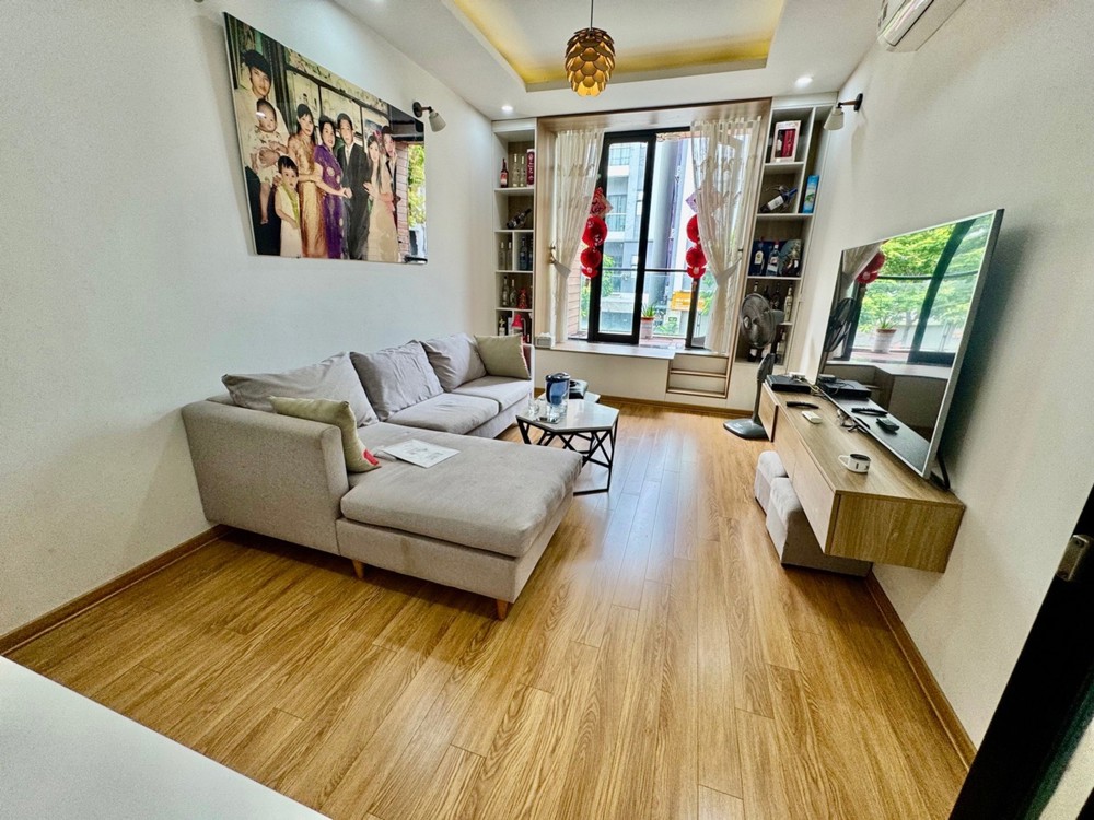 Bán Nhà Lý Sơn, Long Biên 52M2- 4 Tầng Mặt Đường 25M, Kinh Doanh Đỉnh- 14 Tỷ