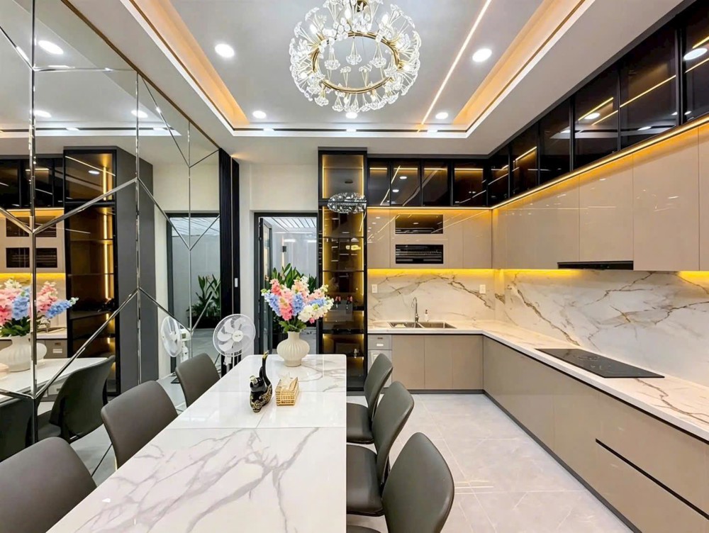 Mặt Tiền Kinh Doanh Cạnh Chuyên Dùng 9, 4.1X29m, Cạnh Phú Mỹ Hưng