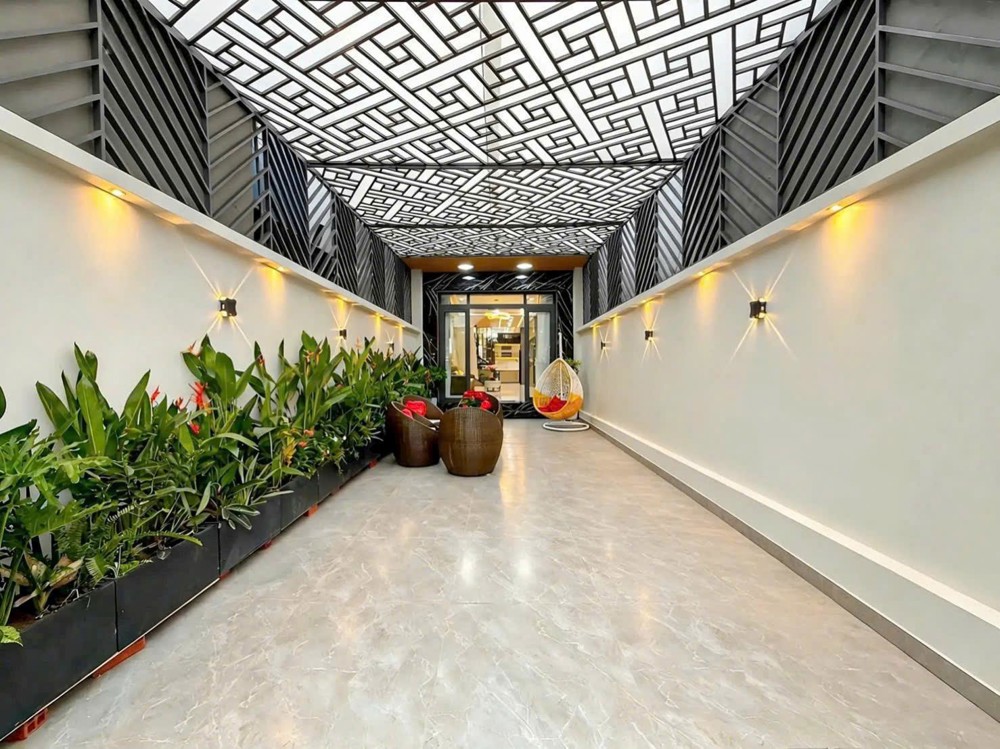 Mặt Tiền Kinh Doanh Cạnh Chuyên Dùng 9, 4.1X29m, Cạnh Phú Mỹ Hưng