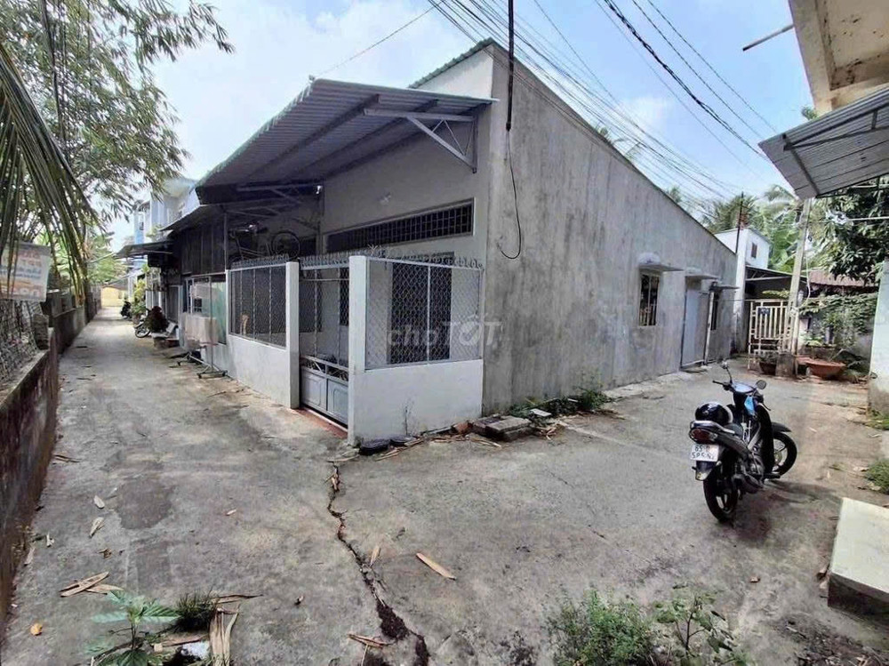 Bán Nhà Cấp 4, 2 Mặt Tiền Thổ Cư – Hẻm 7 Bùi Hữu Nghĩa, Phường Bình Thủy, Tp. Cần Thơ – Gần Aeon