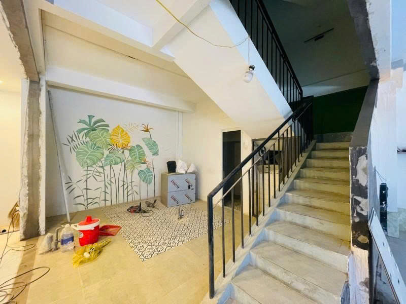 Bán Nhà Mặt Tiền Huỳnh Văn Bánh - Gần Lê Văn Sỹ, 9,4X13m, 3 Tầng Cũ, Tiện Xây, 46 Tỷ