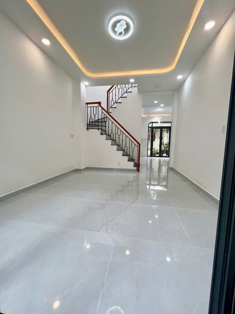 Bán Nhà Gần Parc Mall Cao Lỗ – Quận 8 – 61M2 – Nhỉnh 5 Tỷ- Lh 0784968131
