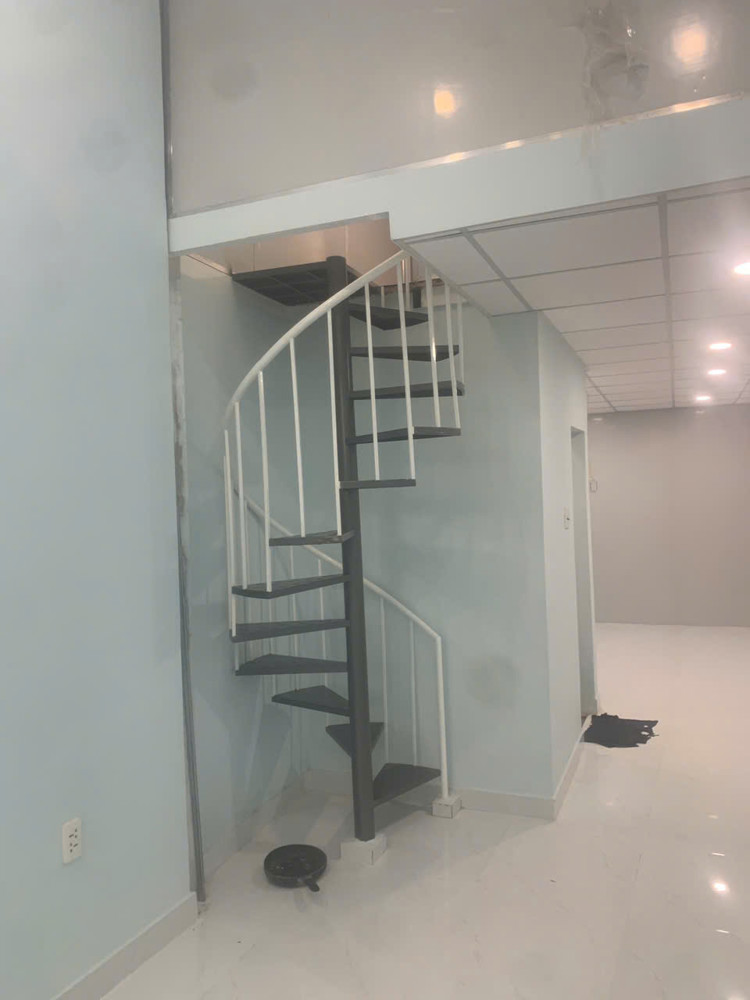 Bán Nhà Sát Mặt Tiền Q4 Ngang 3.2 X 17 Có 3 Đ