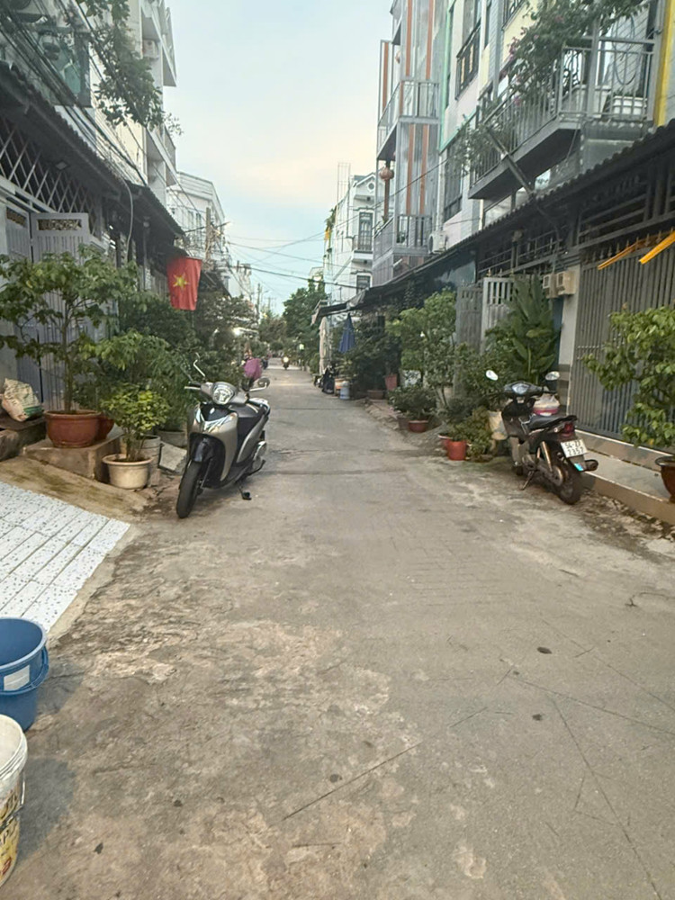 Bán Nhà Hẻm Ô Tô Huỳnh Tấn Phát , Nhà Bè , Giá Chỉ 3 Tỷ 250 Triệu