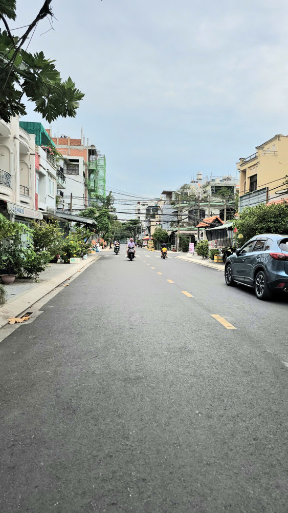 Bán Nhà Mặt Tiền Xe Hơi Trung Tâm Q7 Tân Hưng Ngang 4 Dài 13 Mchỉ 6 Tỷ Có Dòng Tiền