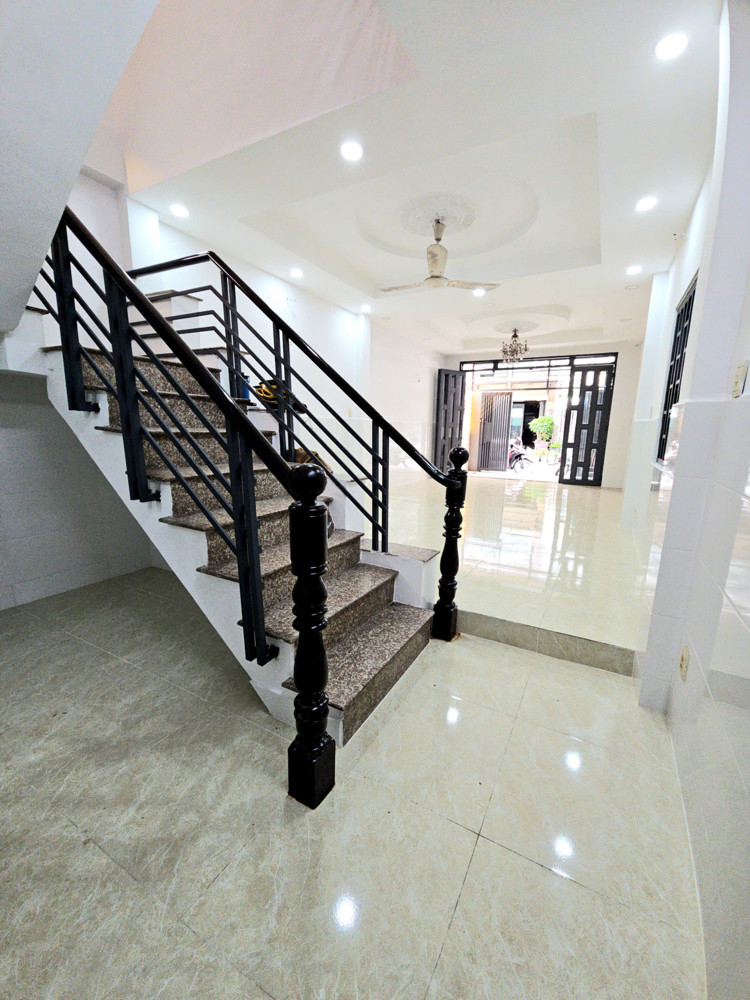 Bán Nhà Mặt Tiền Xe Hơi Trung Tâm Q7 Tân Hưng Ngang 4 Dài 13 Mchỉ 6 Tỷ Có Dòng Tiền