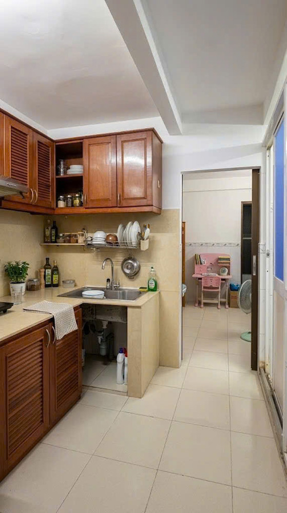 Chung Cư Nguyễn Thiện Thuật, Quận 3, Dt 3.5 X 12.3M (36 M2), Giá 2.4 Tỷ