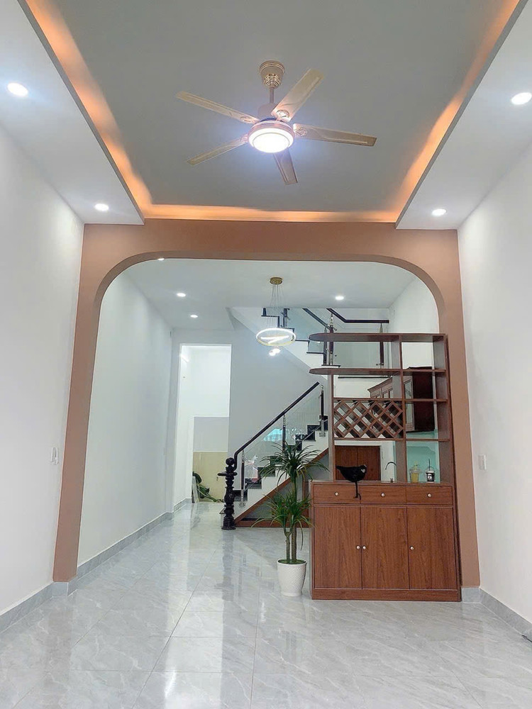 Bán Nhà Hẻm Xe Tải Đường Phú Định Quận 8 - 60M2 (4X15m) - 3 Phòng Ngủ - Sổ Hồng Riêng - Giá 5.25 Tỷ