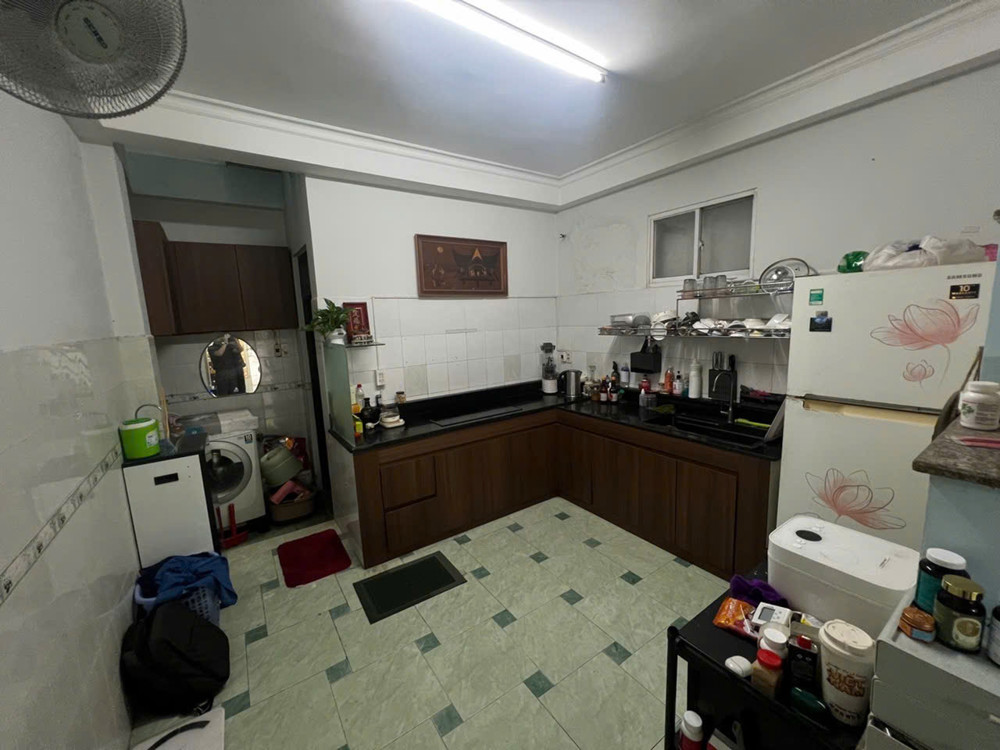 Bán Nhà 3 Tầng Phạm Thế Hiển - 52.2M2 - Sát Cầu Nguyễn Văn Cừ - Giá 5.9 Tỷ