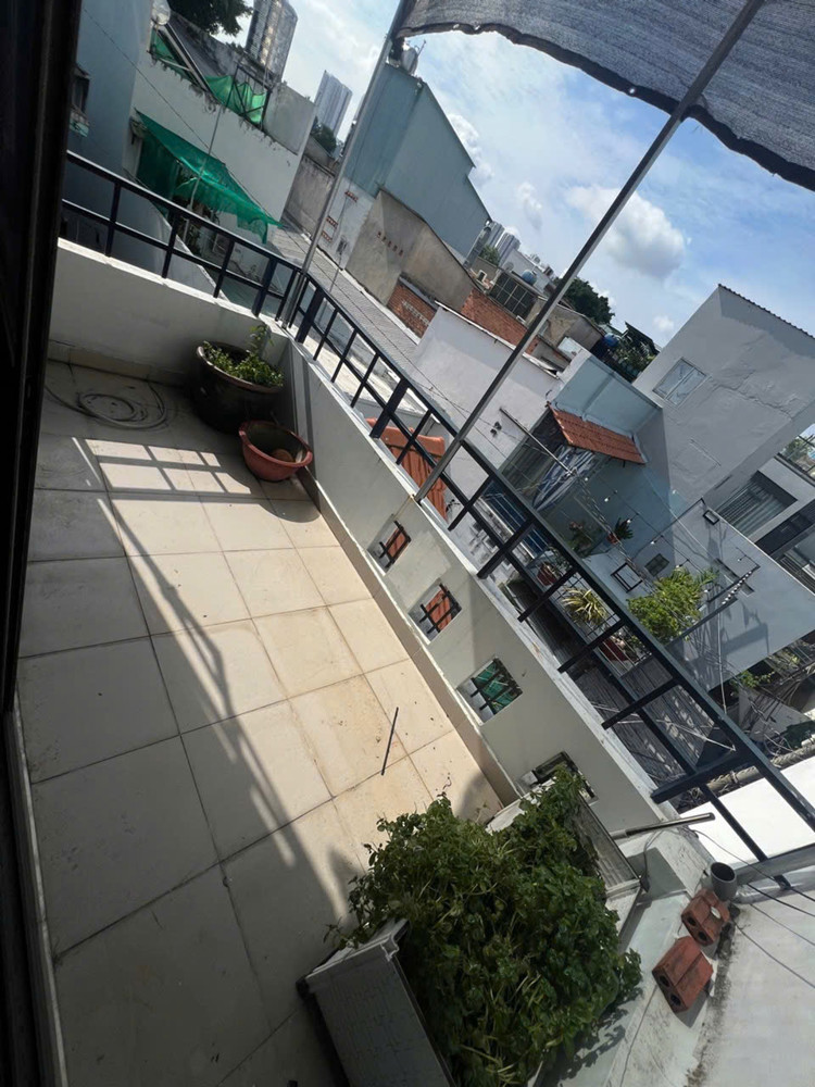 Bán Nhà 3 Tầng Phạm Thế Hiển - 52.2M2 - Sát Cầu Nguyễn Văn Cừ - Giá 5.9 Tỷ