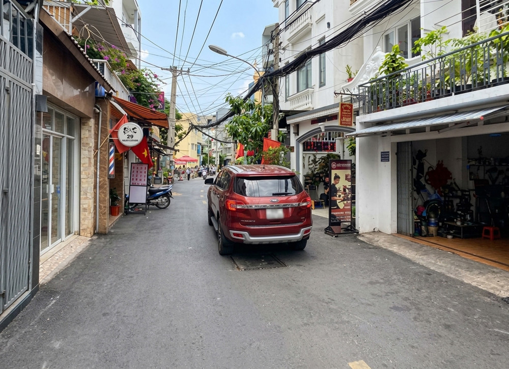D2803* Đất Mt Nguyễn Tuân Cạnh Bv175 Tiện Xây Mới, N.hậu 6M Giá 12.X Tỷ