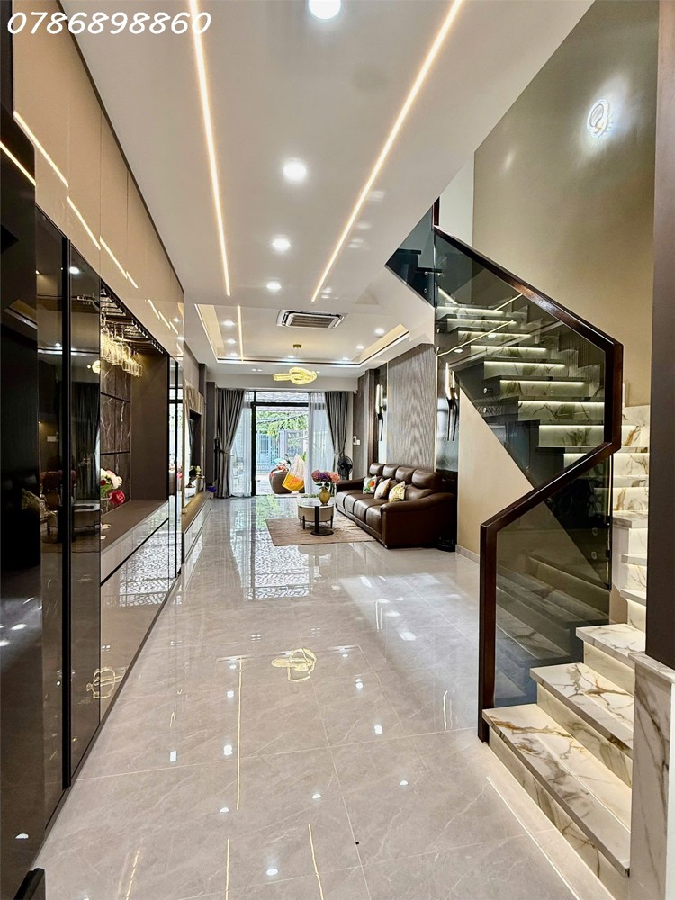 Bán Nhà Mới 3 Tầng Cao Cấp – Hẻm Xe Hơi 6M – Chỉ Vài Phút Đến Phú Mỹ Hưng