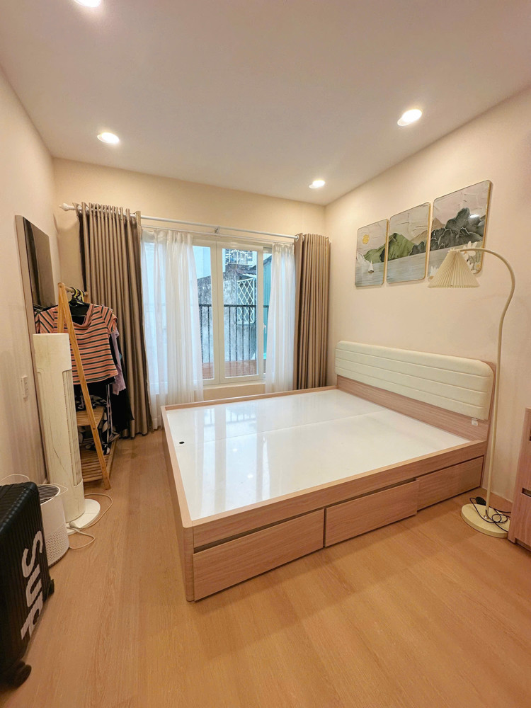 Bán Nhà Mới Cách Mặt Tiền Xe Tải Khánh Hội 50 M3 Tầng Có 4 Đ