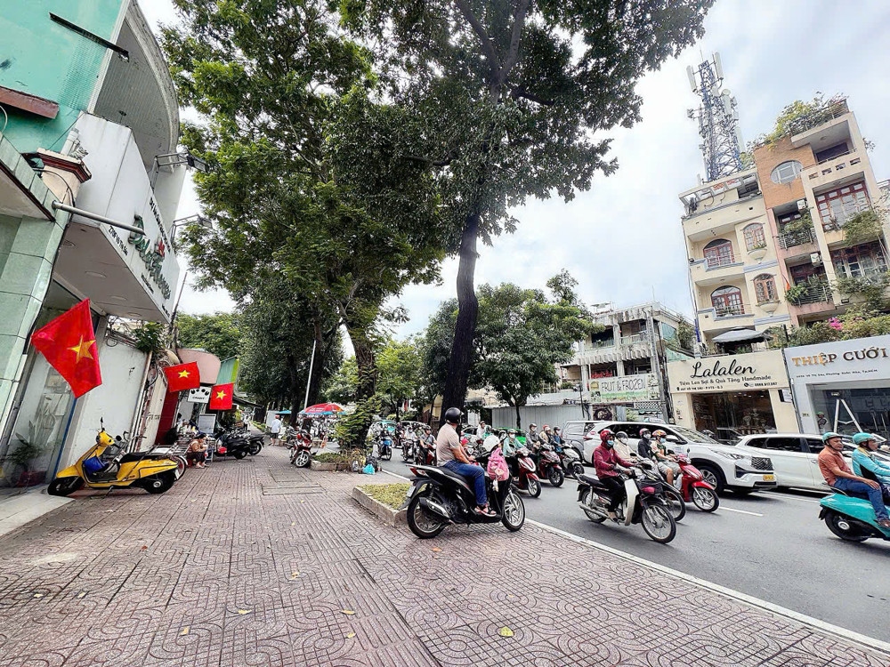 Chính Chủ 1 Đời Xưa Bán Nhà Mtkd Đ. Võ Thị Sáu, Quận 3 - 94M2 - Chào Chỉ 23T*lh Giang Giang: