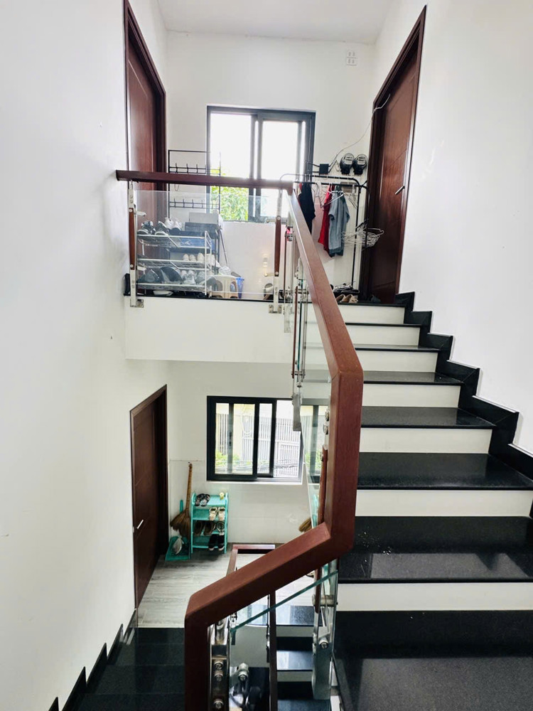 Bán Nhà Lô Góc Hẻm 8M Vườn Lài - Lũy Bán Bích, 4,3X18m, 3 Tầng - 5Pn, Hđt 35Tr, 8,95 Tỷ