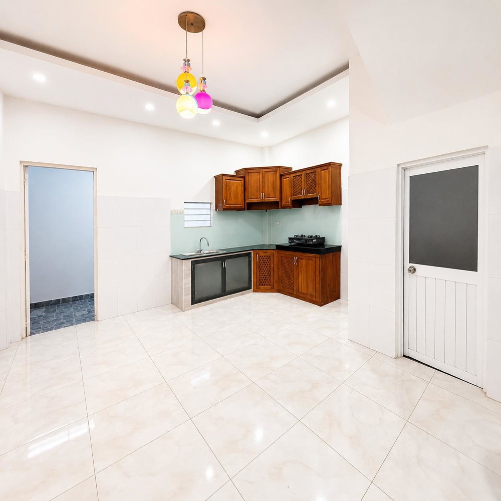 Giá 13 Triệu Thuê Nhà Nguyên Căn 4 Phòng Ngủ, 5 Wc