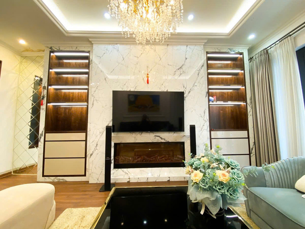  Đáng Xuống Tiền Tại Thời Điểm Này ..... 56M2 - 6 Tầng - Mt 4.3M . Giá 24.5 Tỷ . Đống Đa 