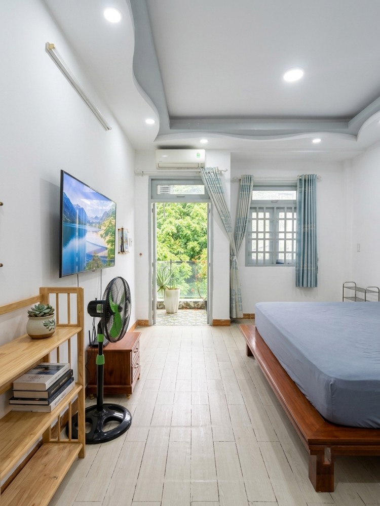 [Dd085] Nhà Đẹp 4 Tầng Sát Sân Golf Tân Sơn Nhất - Giá 10.X Tỷ