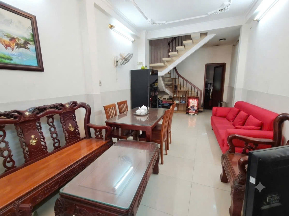 Bán Nhà Phạm Văn Hai • 54M² • 1 Trệt 3 Lầu • 5 Pn • Sân Thượng • Di Chuyển Sân Bay Khoảng 5 Ph 