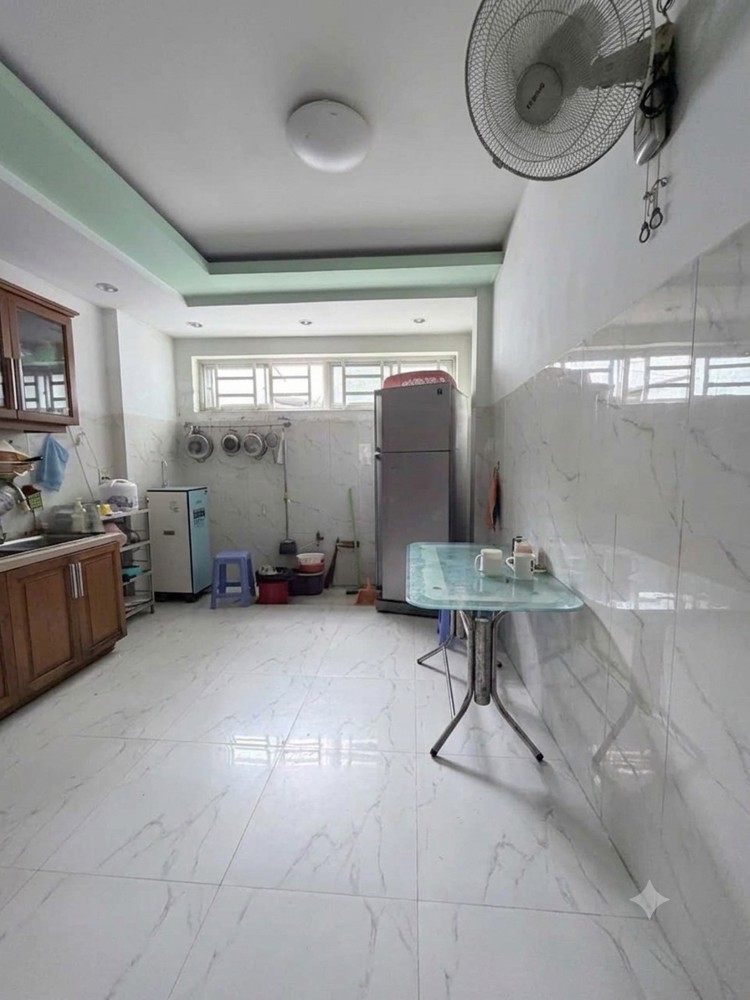 Bán Nhà 4 Tầng Gần Mặt Tiền Phạm Thế Hiển- P.4 Q.8 - 50M2- 4Pn -Nhỉnh 6 Tỷ - Lh 0784968131