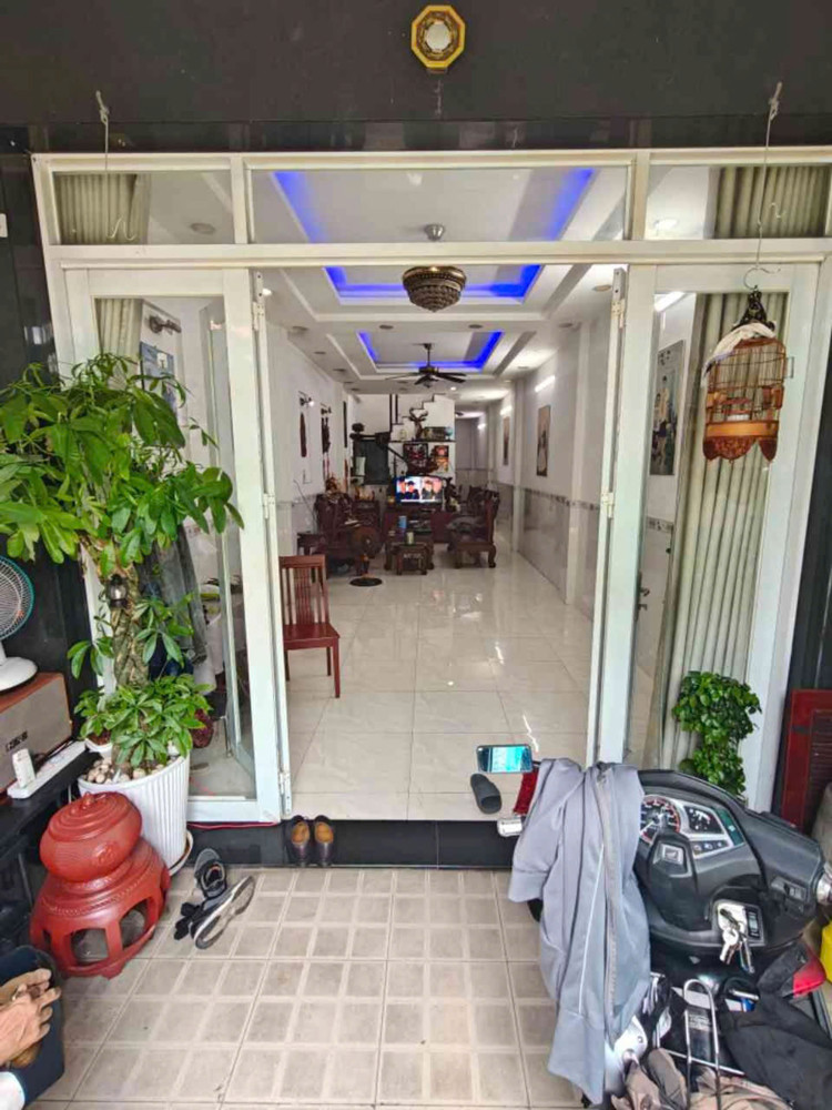 Bán Nhà Gần Hẻm Xe Hơi –Bến Xe Quận 8 – 100M² –Nở Hậu Tài Lộc –Nhỉnh 6 Tỷ-Lh 0784968131