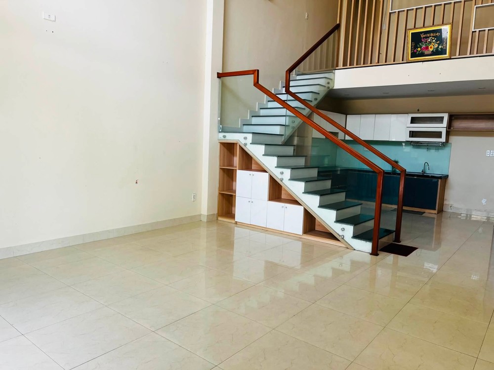 Nhà Gác Lửng Phú Lộc 8 – Sát Trường Fpt - Gần Biển