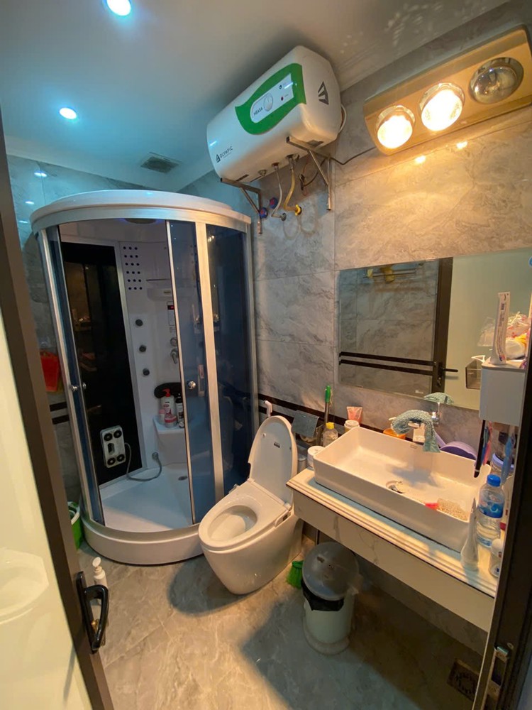 Bán Nhà 4 Tầng Nguyễn Văn Linh - Có Sân Vườn Tiểu Cảnh