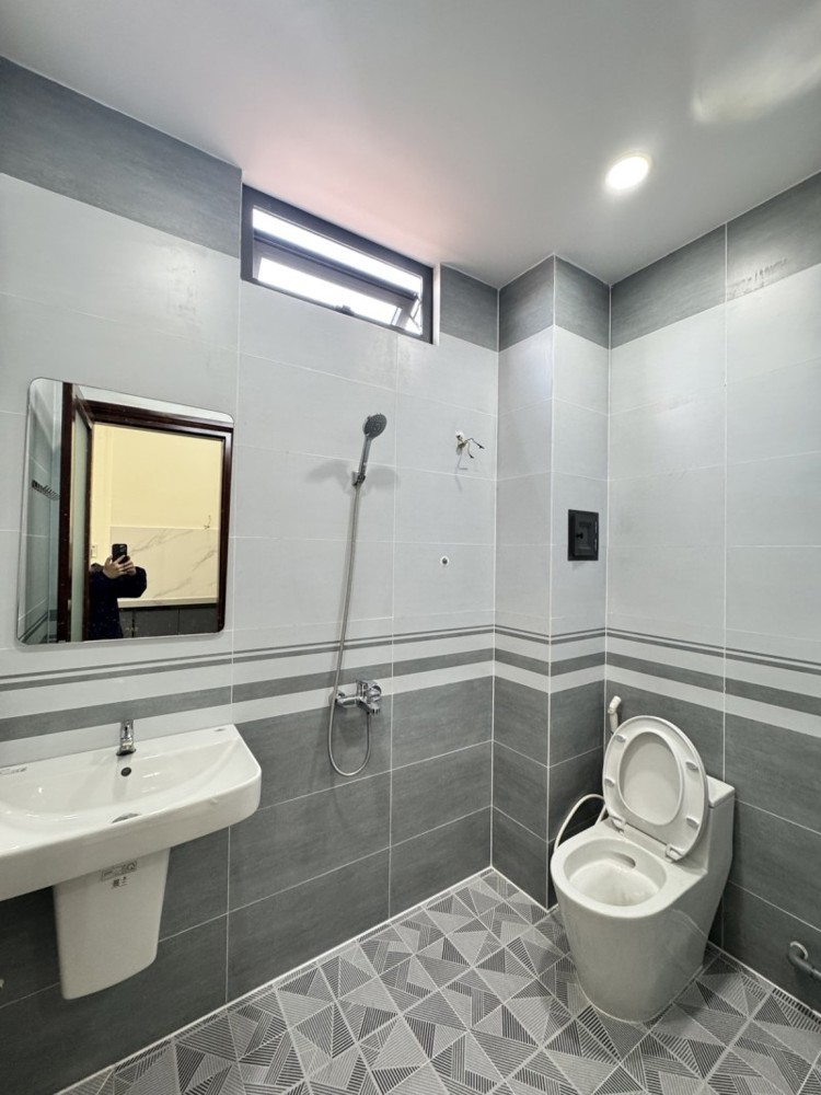 Bán Nhà 60M2, 2 Tầng, Đường Lã Xuân Oai, Tăng Nhơn Phú A, Q9. Thủ Đức, Tp Hcm. Giá 3,19 Tỷ