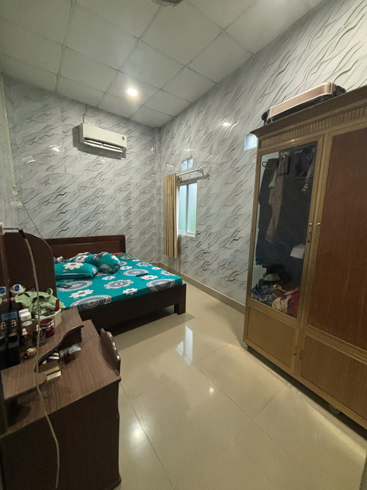 Bán Nhà Hẻm 3 Tầng Ngay Trung Tâm Tp Nha Trang, Chỉ 5 Phút Tới Biển, Ngay Đường Hoàng Văn Thụ Nha Tr