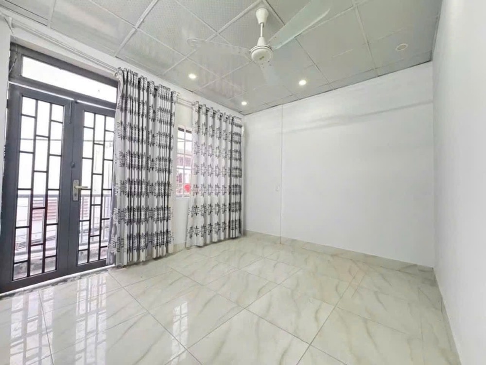 [H2826*] Nhà Đẹp Sát Ubnd Phường Quang Trung Gò Vấp - 5.X Tỷ