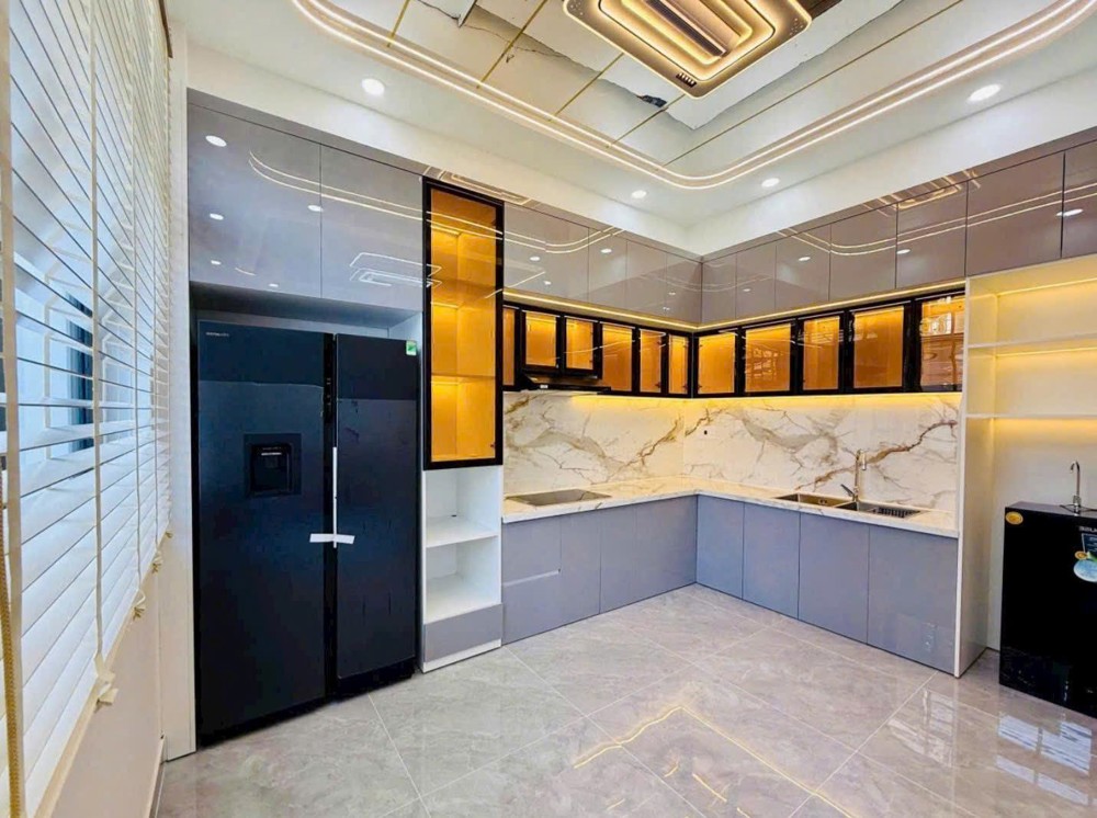 Nhà 4 Tầng, Có Phòng Ngủ Trệt, Phù Hợp Gia Đinh 3 Thế Hệ, Chỉ Hơn 6 Tỷ
