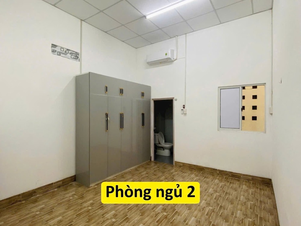 Chính Chủ Bán Nhanh Căn Nhà Đẹp Vị Trí Đắc Địa Chỉ 2,65 Tỷ Ở Và Buôn Bán Tốt Tại Kdc Hoàng Long 