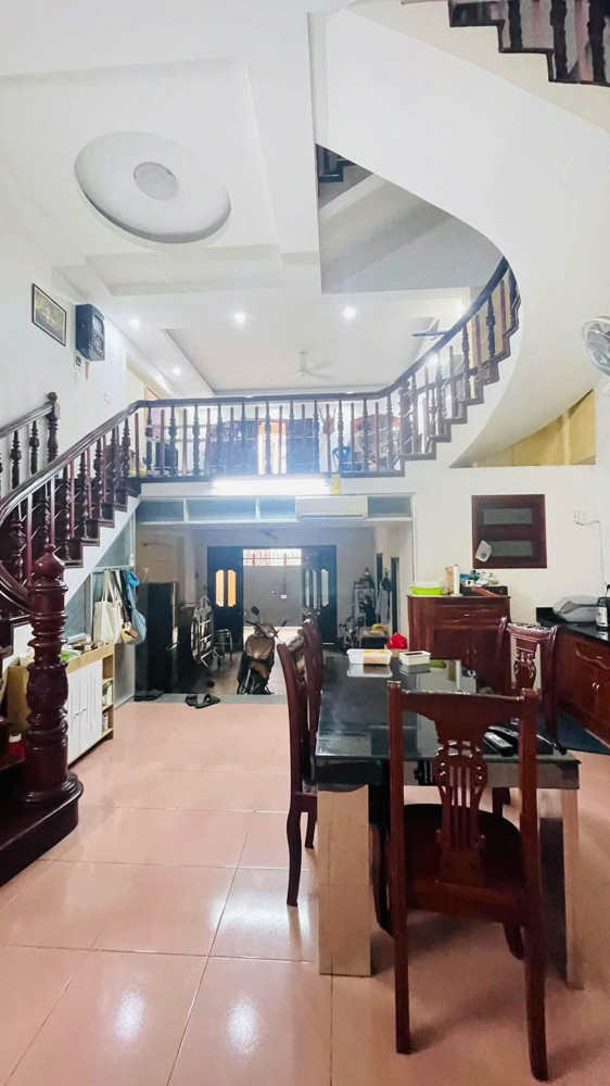 Nhà Bán Hẻm 6M Bạch Đằng - Giao Hồng Hà, Sân Bay Tsn, 6,2X15,5M, 5 Tầng, 23,9 Tỷ