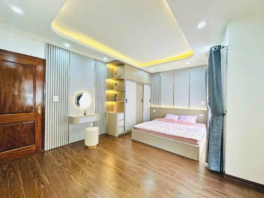 Nhà Đẹp 7 Tầng Thang Máy Thái Thịnh, Đống Đa - 40 M2 - Mt 5,5 M - 15,2 Tỷ