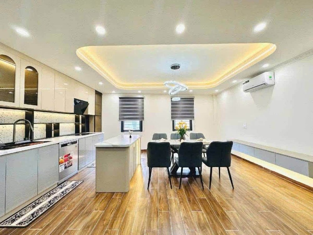 Nhà Đẹp 7 Tầng Thang Máy Thái Thịnh, Đống Đa - 40 M2 - Mt 5,5 M - 15,2 Tỷ
