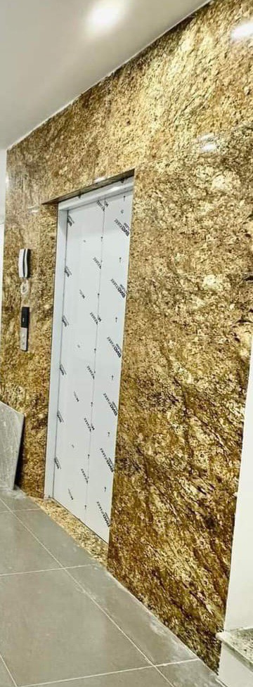 Cho Thuê Nhà, Chùa Láng, Nguyễn Chí Thanh, Thang Máy, 325M2x 4T -61 Tr
