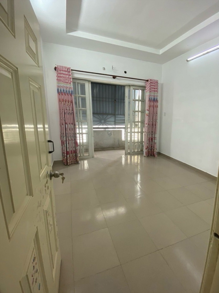 [O2830*] Nhà 2T Vuông A4 Sát Ngã 6 Gò Vấp, Sẵn Thu Nhập - Giá 3.X Tỷ