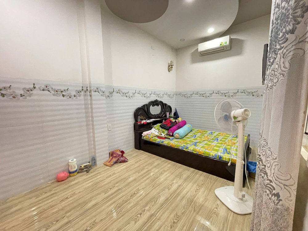 Bán Nhà Mặt Tiền Tô Vĩnh Diện, Phương Sài Nha Trang, Ngang 7,7M 130Tr/m2