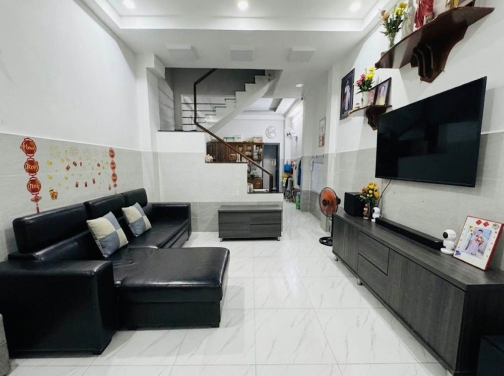 L2835* Nhà Mới Ở Ngay Cạnh Ngã 6 Gò Vấp, 5.X Tỷ