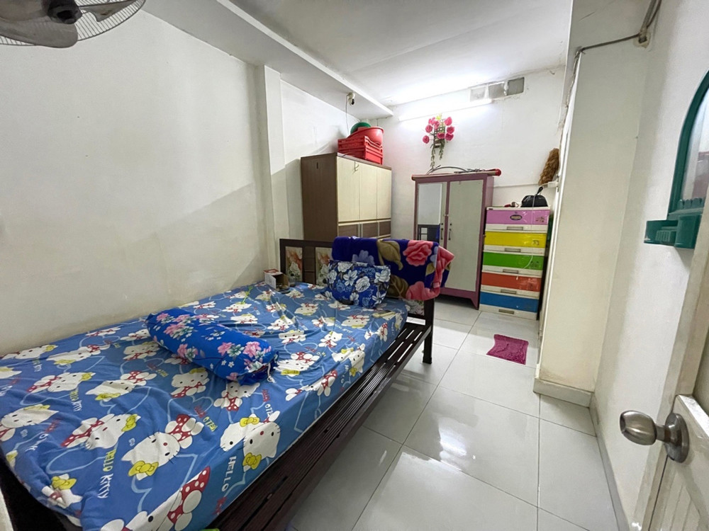 O2836 Nhà Vuông Vức Cạnh Ngã 6 Gò Vấp, 3.X Tỷ
