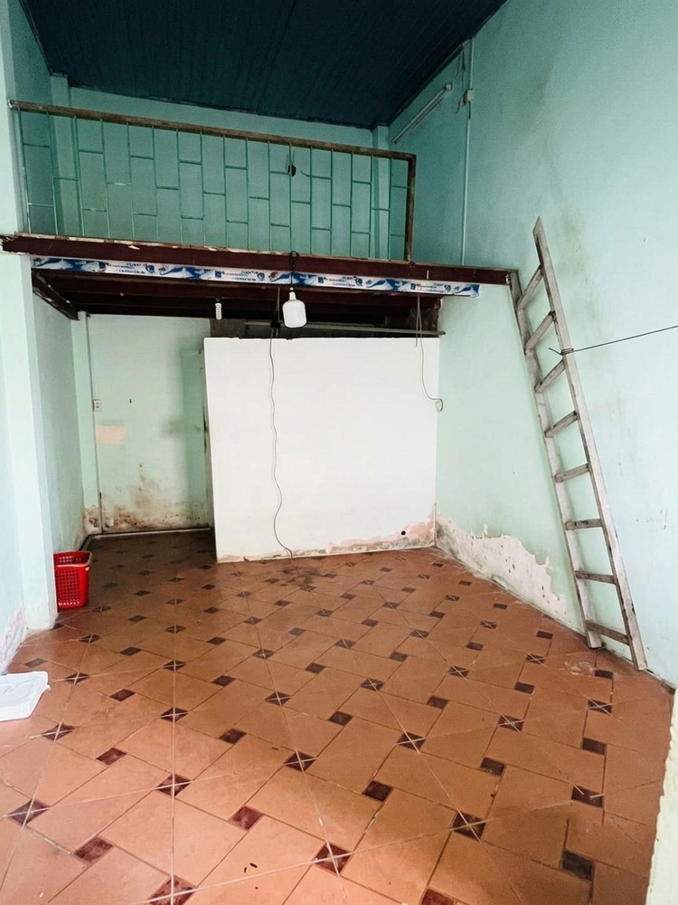 D2837* Nhà Trọ 4P Ngang 6M Sát Ubnd Phường, 5.X Tỷ