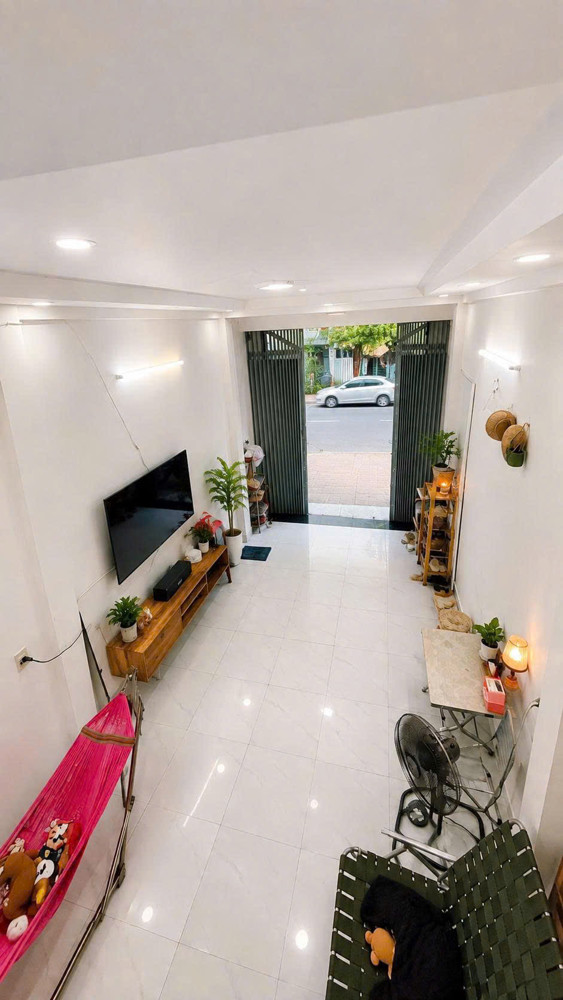 Bán Nhà Hẻm Xe Hơi Nguyễn Đình Chiểu, Quận 3, 43 M2 Vuông Vắn, 9.4 Tỷ