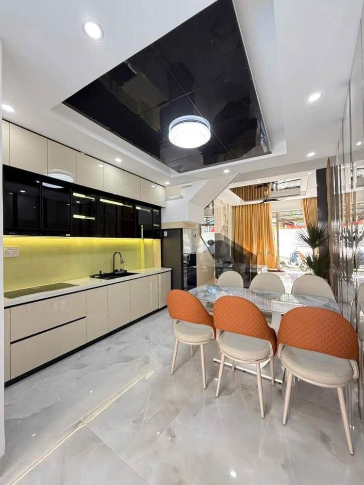 Bán Nhà Kiểu Vila Mini Mặt Tiền Trước Sau K112 Trần Cao Vân