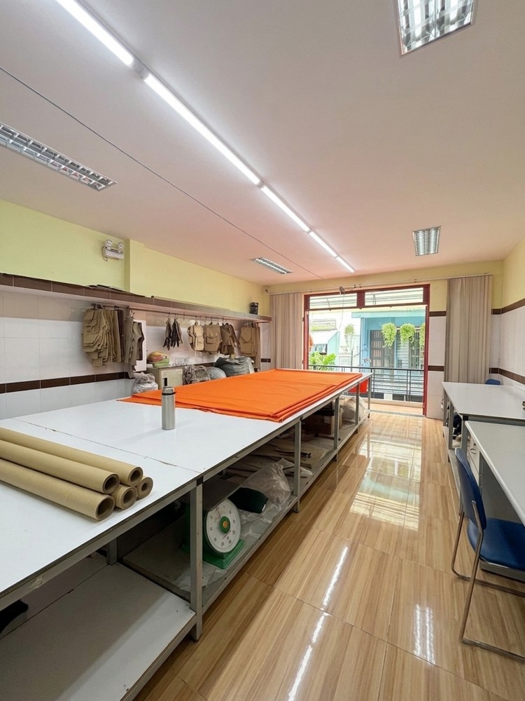 [Db087] Nhà 5 Tầng Kinh Doanh Cạnh Emart Phan Huy Ích Giá 9.X Tỷ