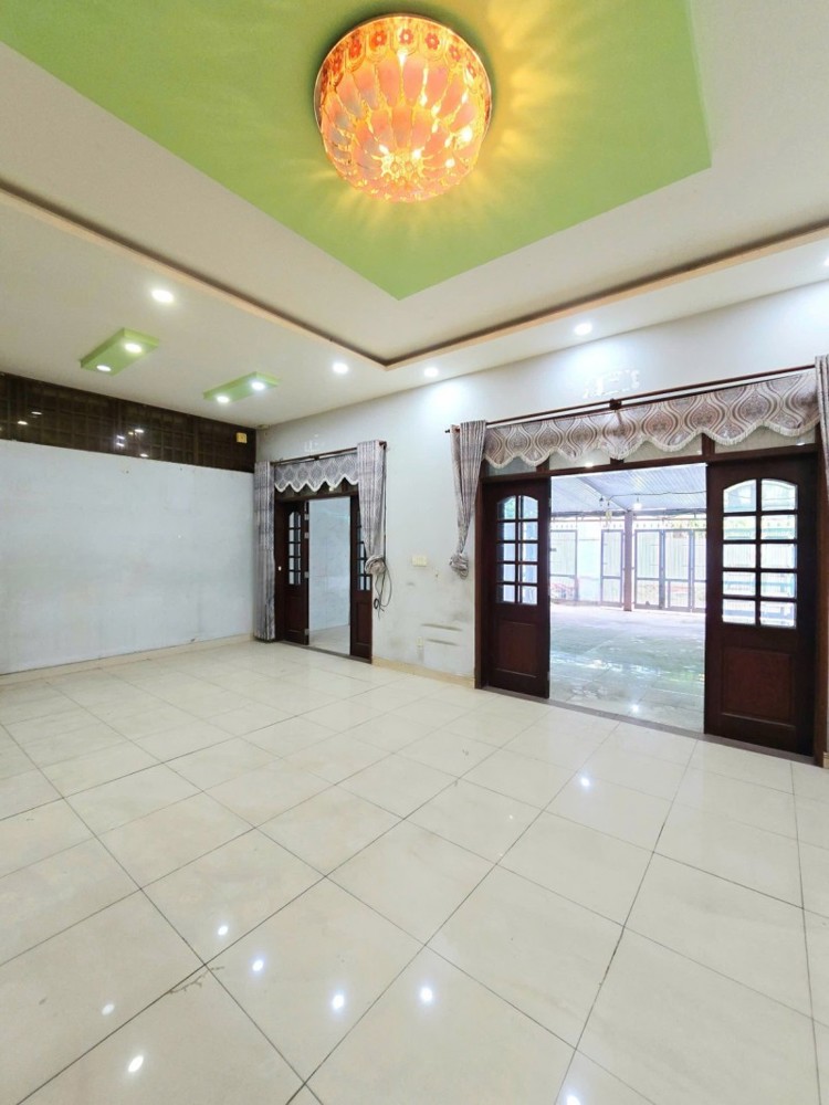 Bán Nhà Đường Số 13, Long Bình, Q.9, Tp Hcm. Dt 211M2, 3 Tầng, Shr, Giá 13.4 Tỷ